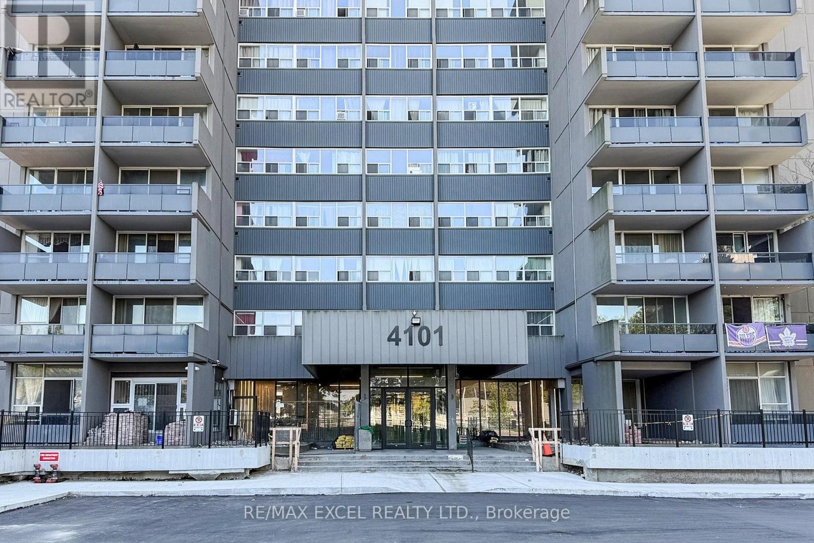 












1708 - 4101 SHEPPARD AVENUE E

,
Toronto (Agincourt South-Malvern West),




Ontario
M1S3H3

