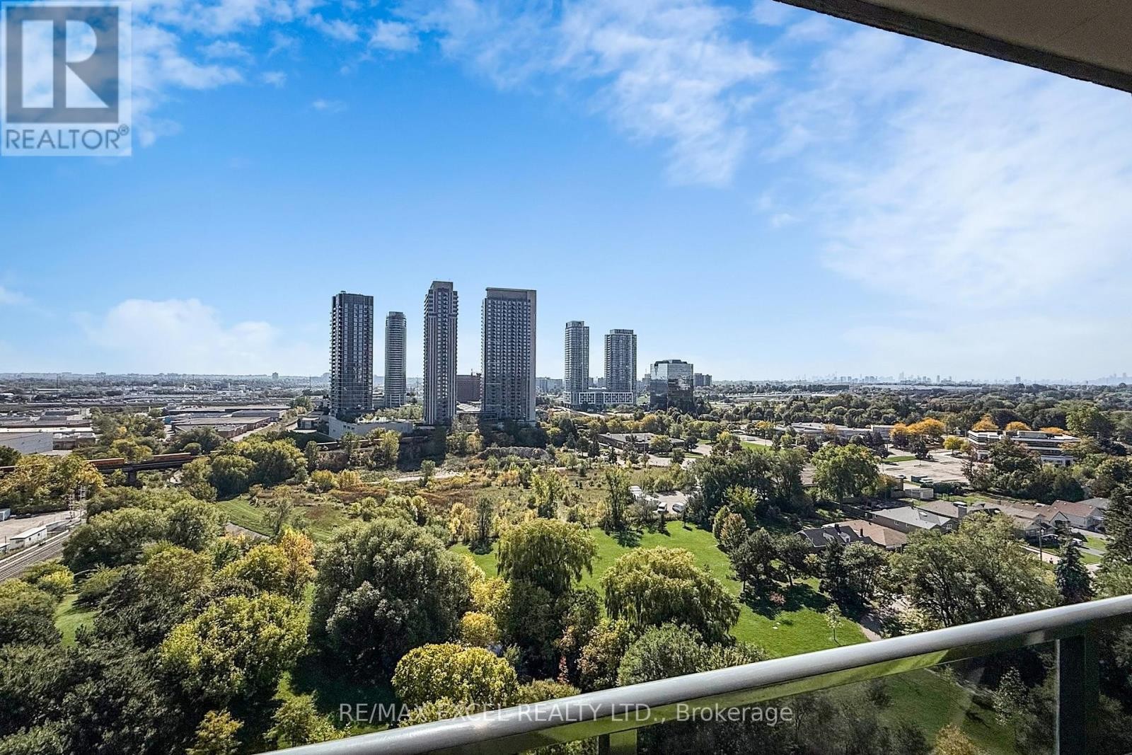 












1708 - 4101 SHEPPARD AVENUE E

,
Toronto (Agincourt South-Malvern West),




Ontario
M1S3H3

