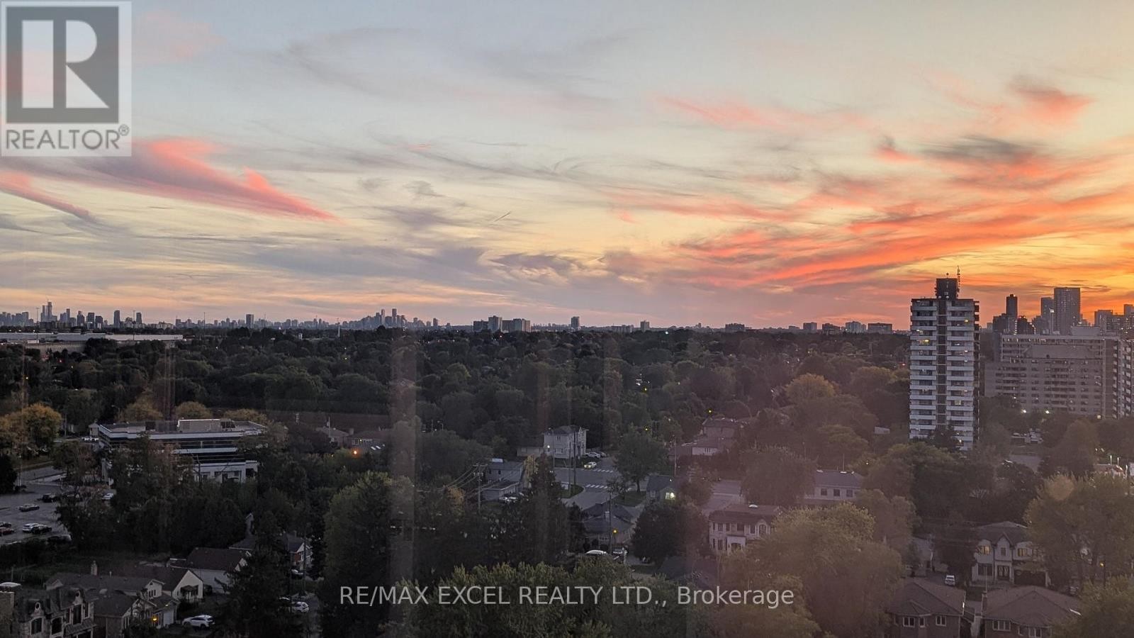 












1708 - 4101 SHEPPARD AVENUE E

,
Toronto (Agincourt South-Malvern West),




Ontario
M1S3H3

