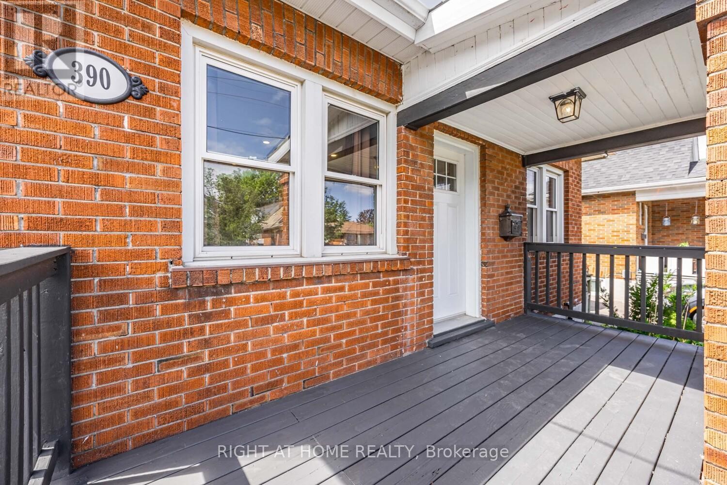 












390 JARVIS STREET

,
Oshawa (O'Neill),




Ontario
L1G5L2

