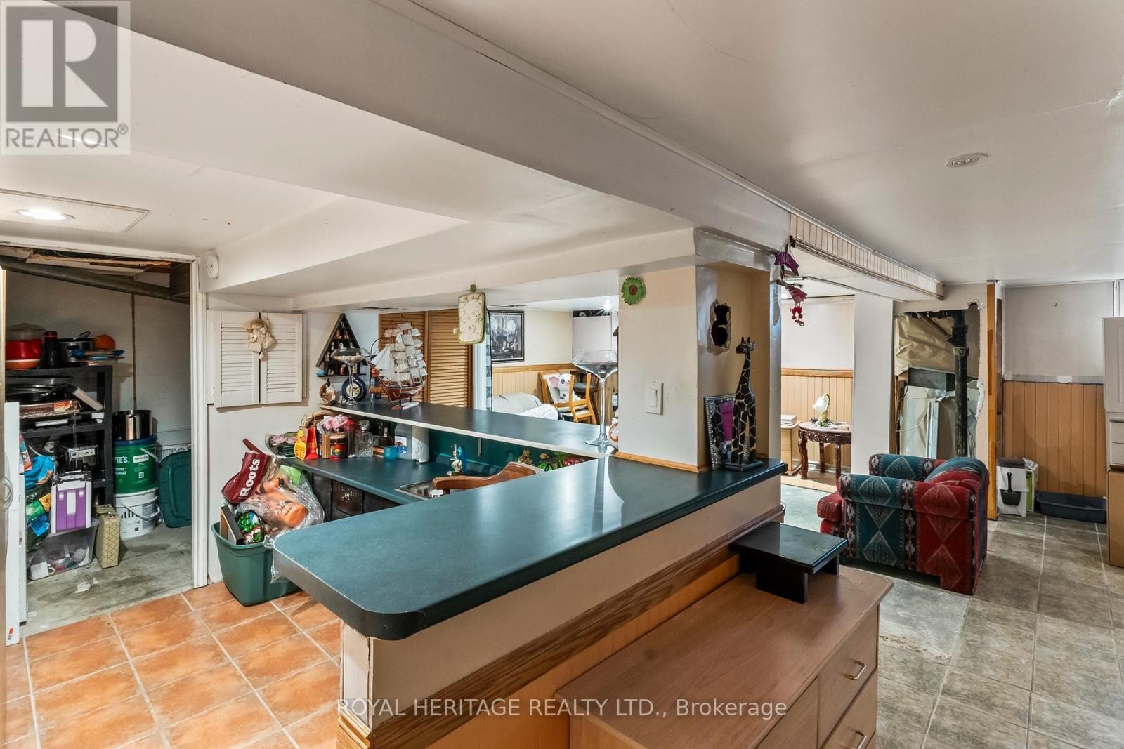 












42 BILLINGSGATE CRESCENT

,
Ajax (South East),




Ontario
L1S2R8

