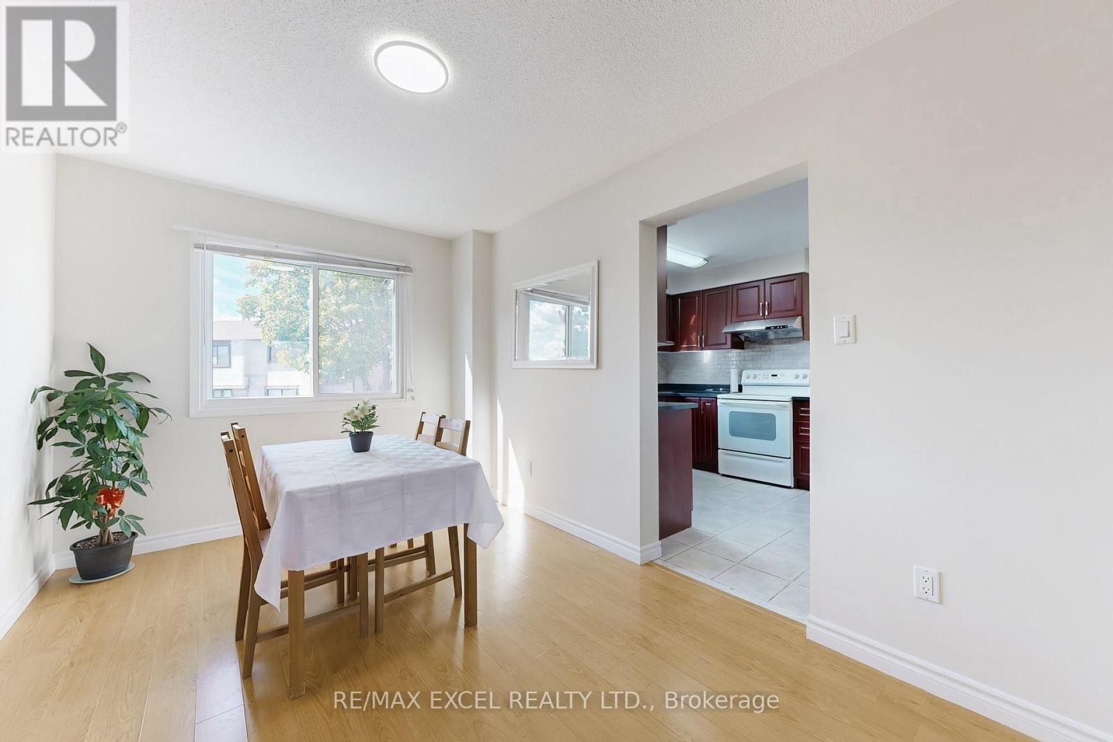 












98 - 24 FUNDY BAY BOULEVARD

,
Toronto (Steeles),




Ontario
M1W3A4

