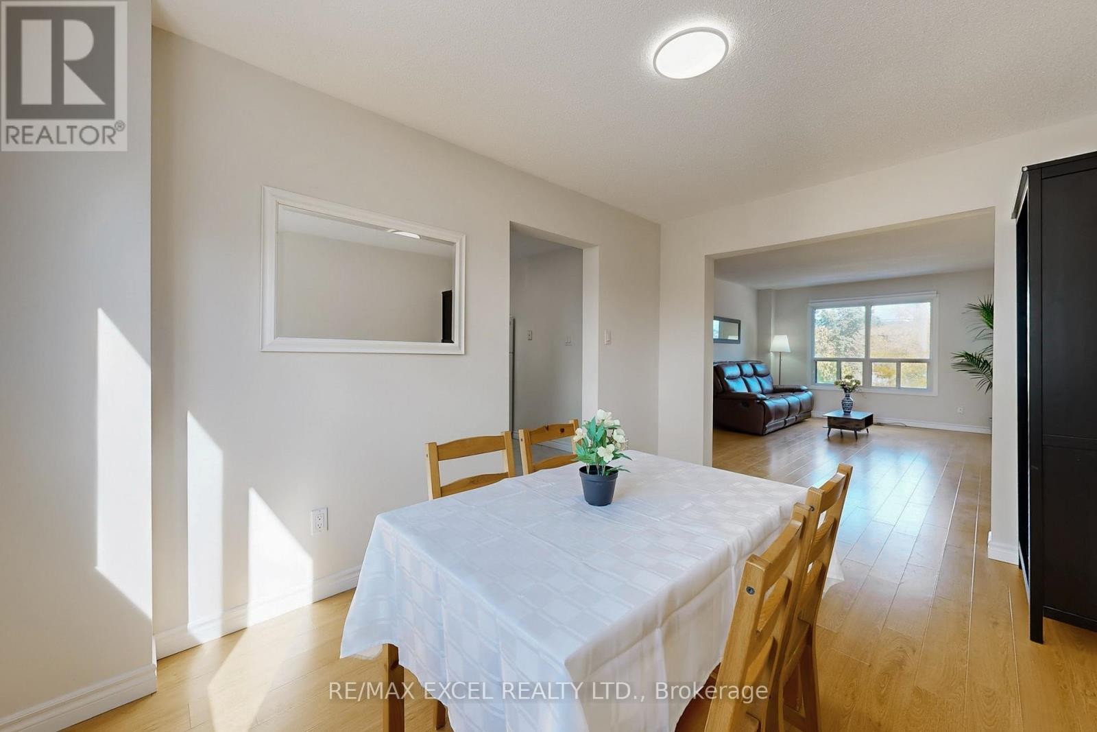 












98 - 24 FUNDY BAY BOULEVARD

,
Toronto (Steeles),




Ontario
M1W3A4

