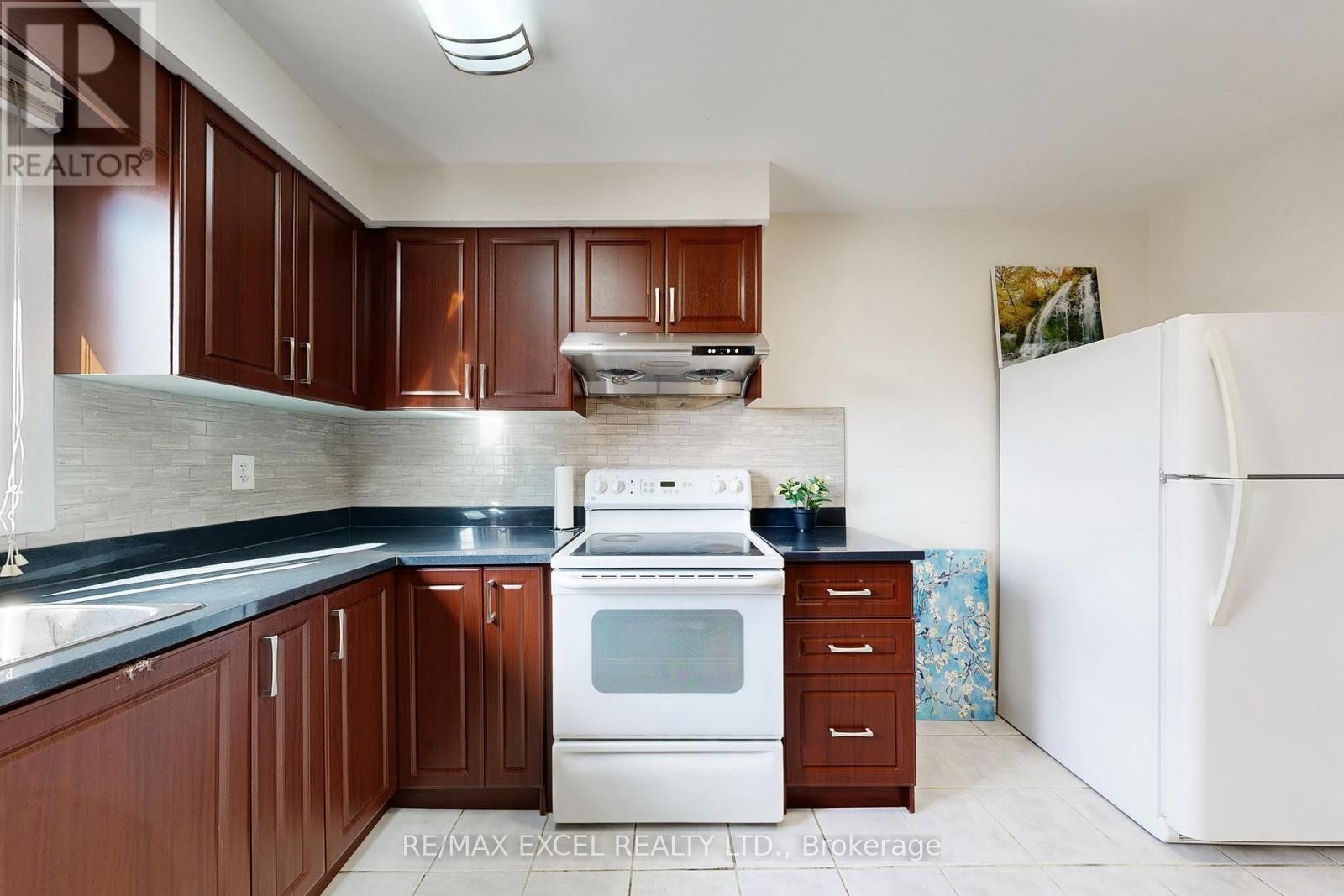 












98 - 24 FUNDY BAY BOULEVARD

,
Toronto (Steeles),




Ontario
M1W3A4


