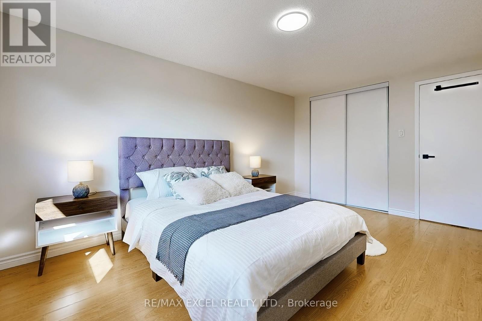 












98 - 24 FUNDY BAY BOULEVARD

,
Toronto (Steeles),




Ontario
M1W3A4

