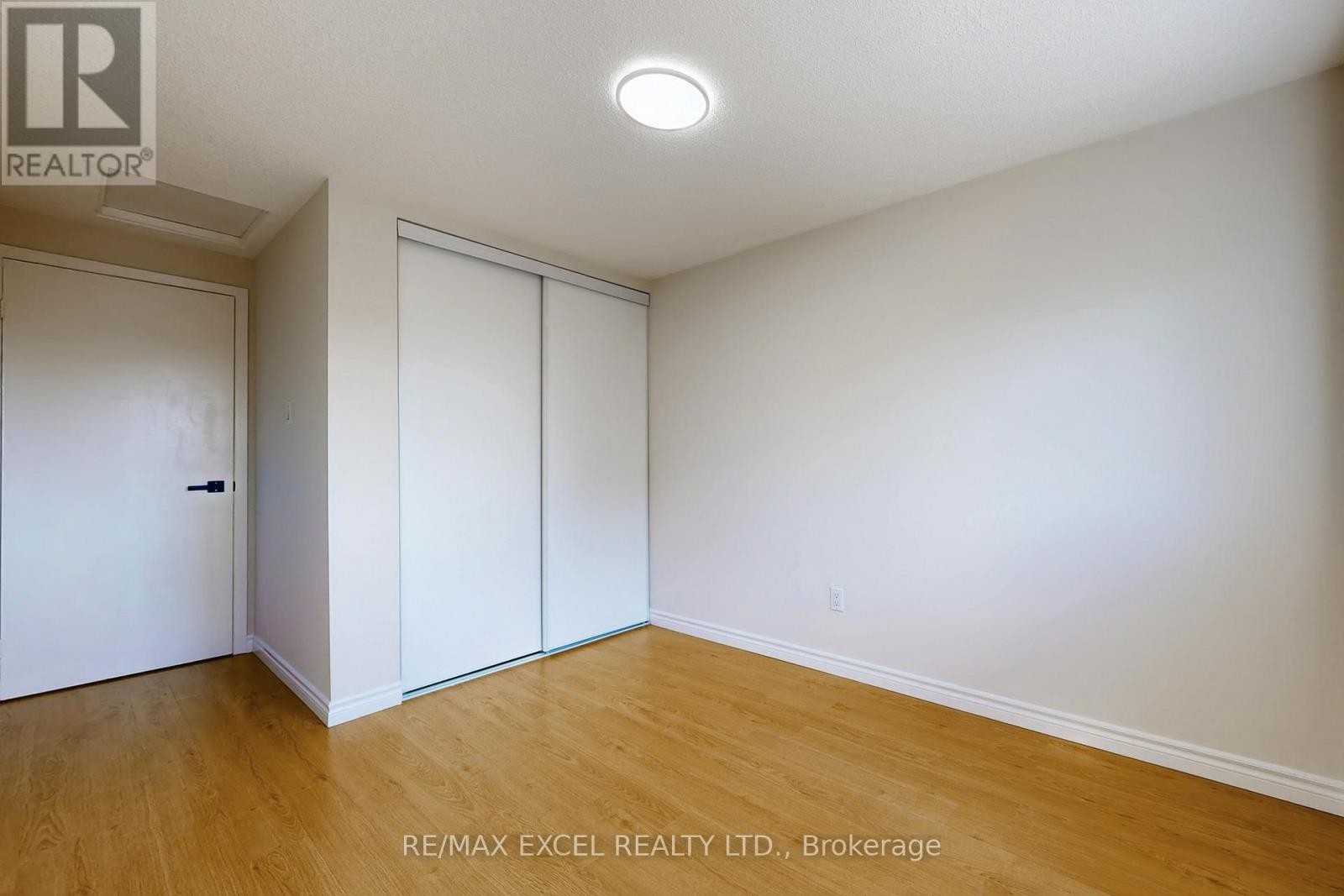 












98 - 24 FUNDY BAY BOULEVARD

,
Toronto (Steeles),




Ontario
M1W3A4


