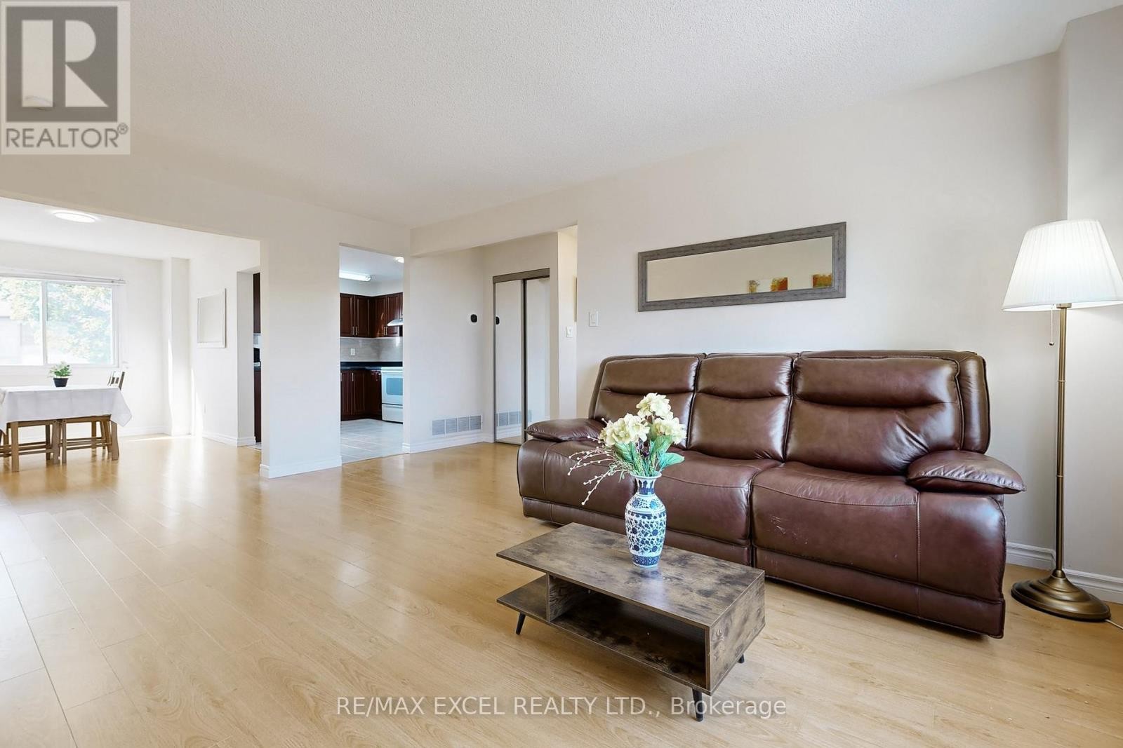 












98 - 24 FUNDY BAY BOULEVARD

,
Toronto (Steeles),




Ontario
M1W3A4

