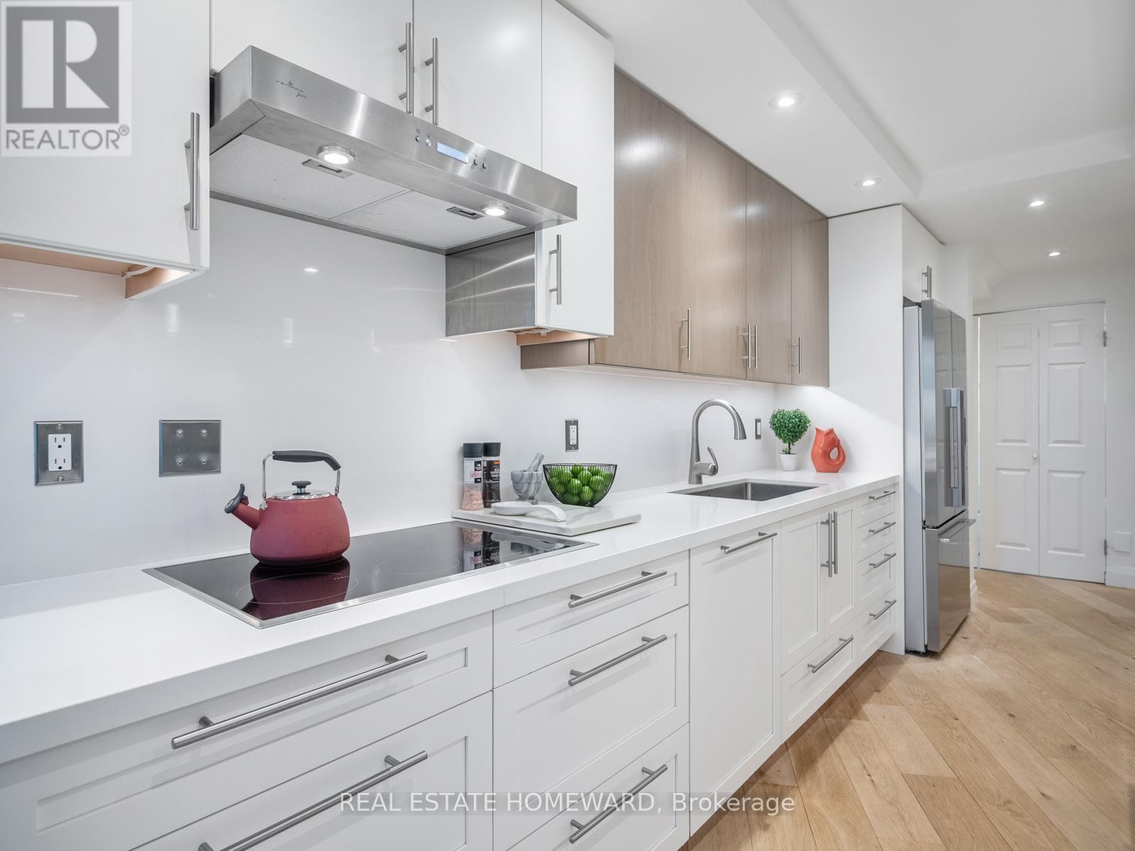 












311 - 20 GUILDWOOD PARKWAY

,
Toronto (Guildwood),




Ontario
M1E5B6

