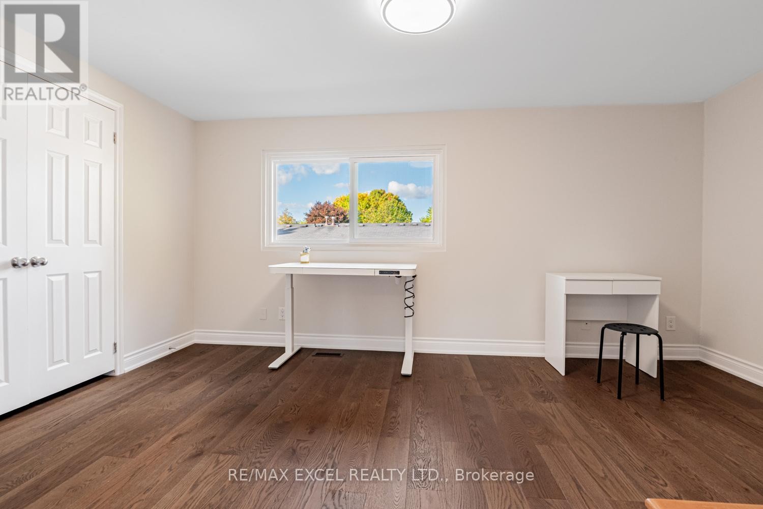 












#61 - 120 BEVERLY GLEN BOULEVARD

,
Toronto (L'Amoreaux),




Ontario
M1W1W6

