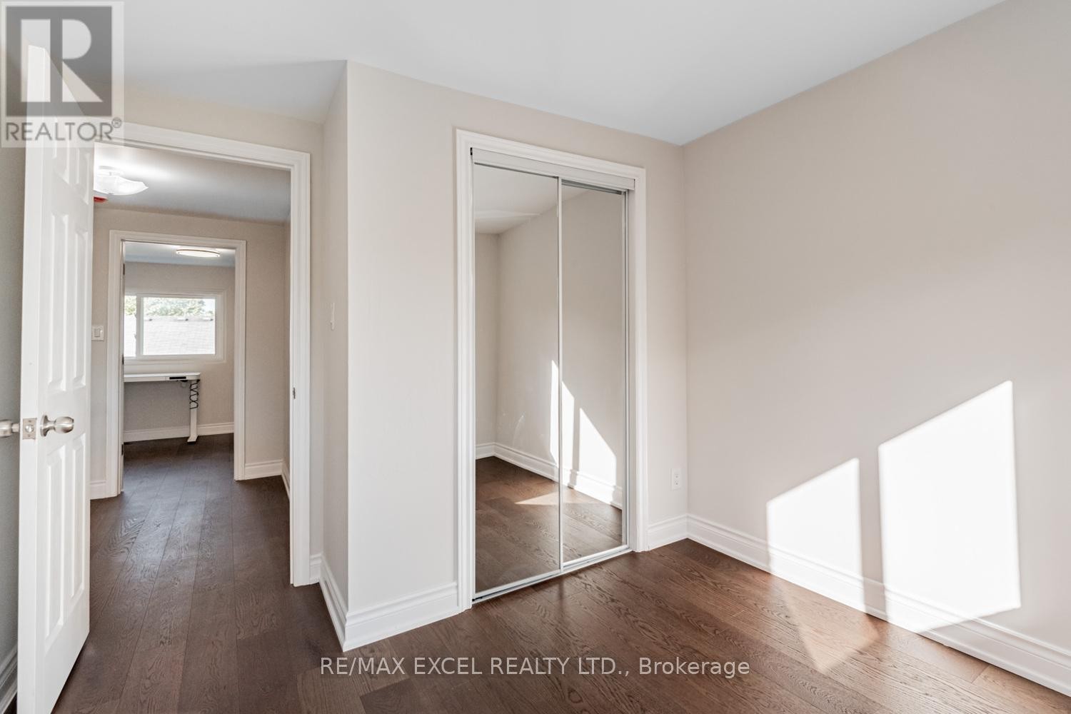 












#61 - 120 BEVERLY GLEN BOULEVARD

,
Toronto (L'Amoreaux),




Ontario
M1W1W6

