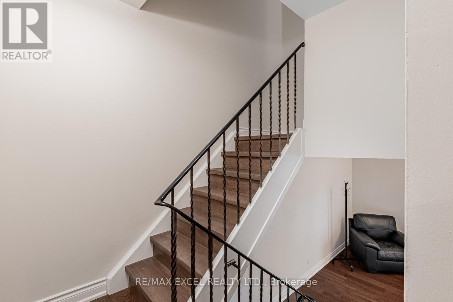 












#61 - 120 BEVERLY GLEN BOULEVARD

,
Toronto (L'Amoreaux),




Ontario
M1W1W6

