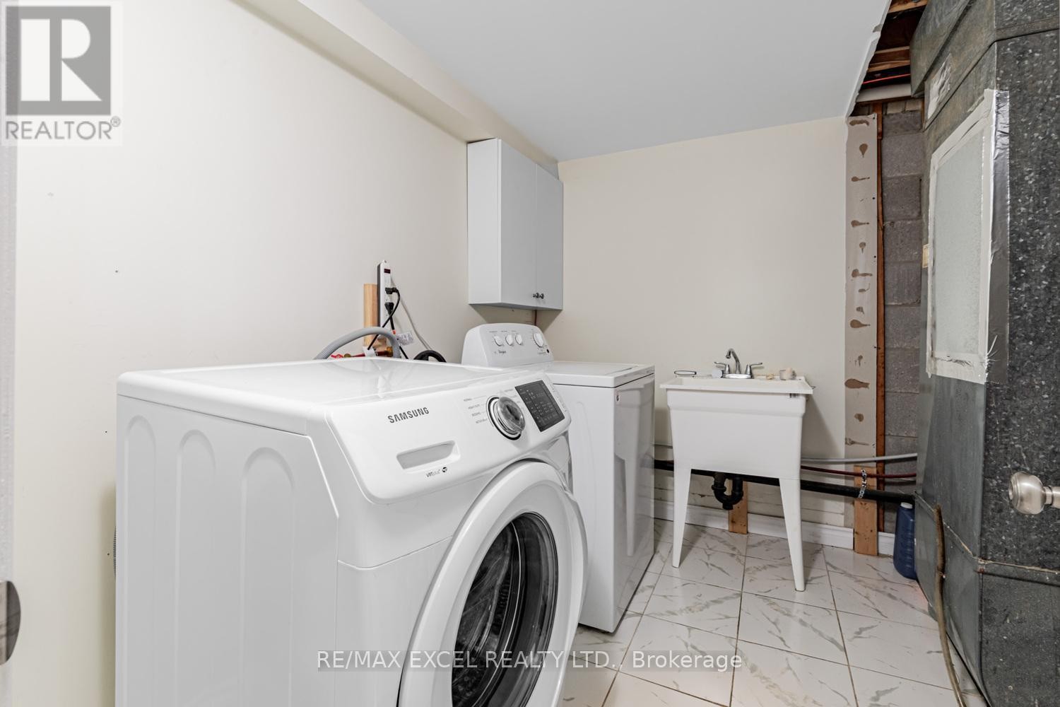 












#61 - 120 BEVERLY GLEN BOULEVARD

,
Toronto (L'Amoreaux),




Ontario
M1W1W6

