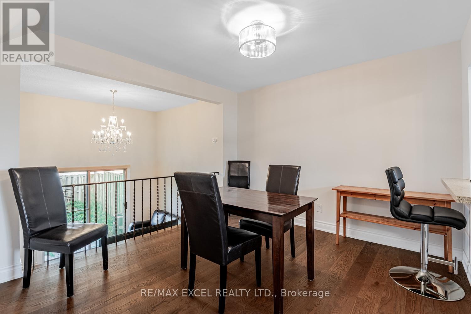 












#61 - 120 BEVERLY GLEN BOULEVARD

,
Toronto (L'Amoreaux),




Ontario
M1W1W6

