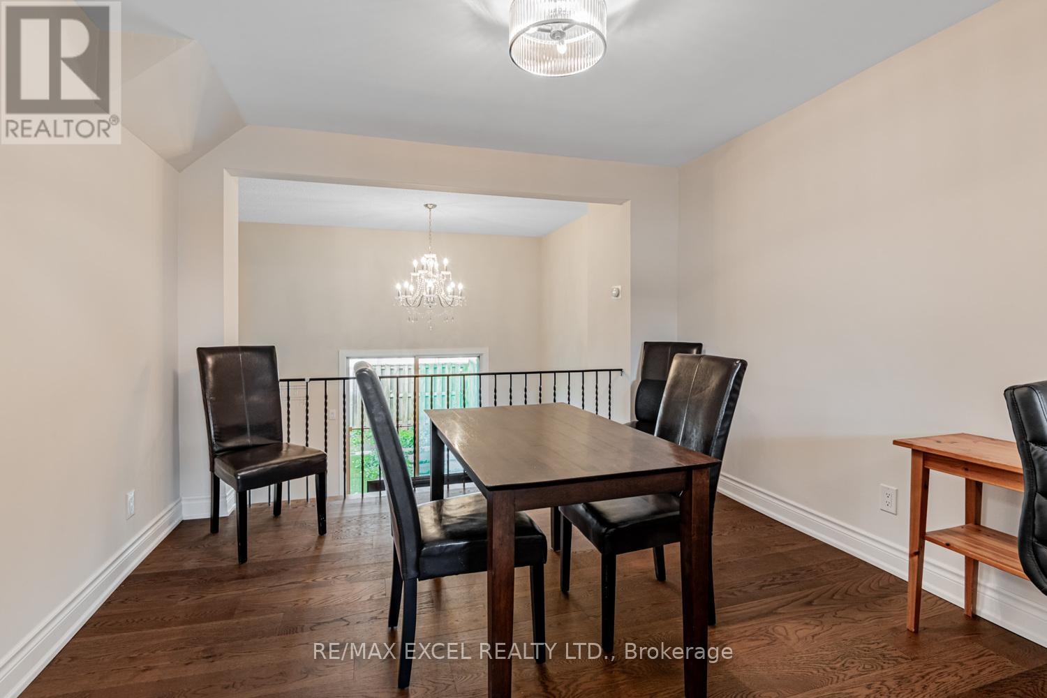 












#61 - 120 BEVERLY GLEN BOULEVARD

,
Toronto (L'Amoreaux),




Ontario
M1W1W6

