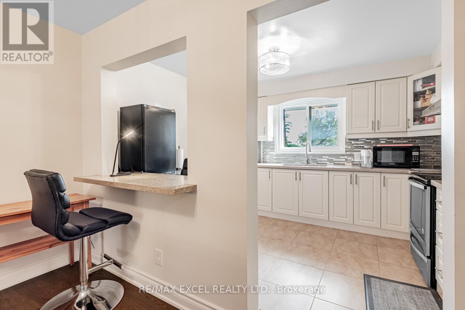 












#61 - 120 BEVERLY GLEN BOULEVARD

,
Toronto (L'Amoreaux),




Ontario
M1W1W6


