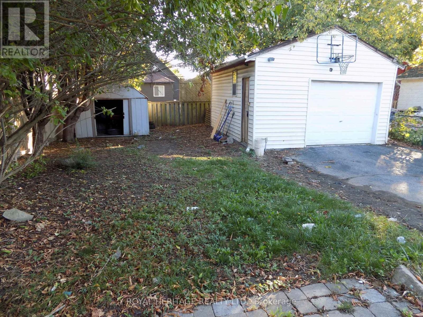 












535 MONTRAVE AVENUE

,
Oshawa (Vanier),




Ontario
L1J4S8

