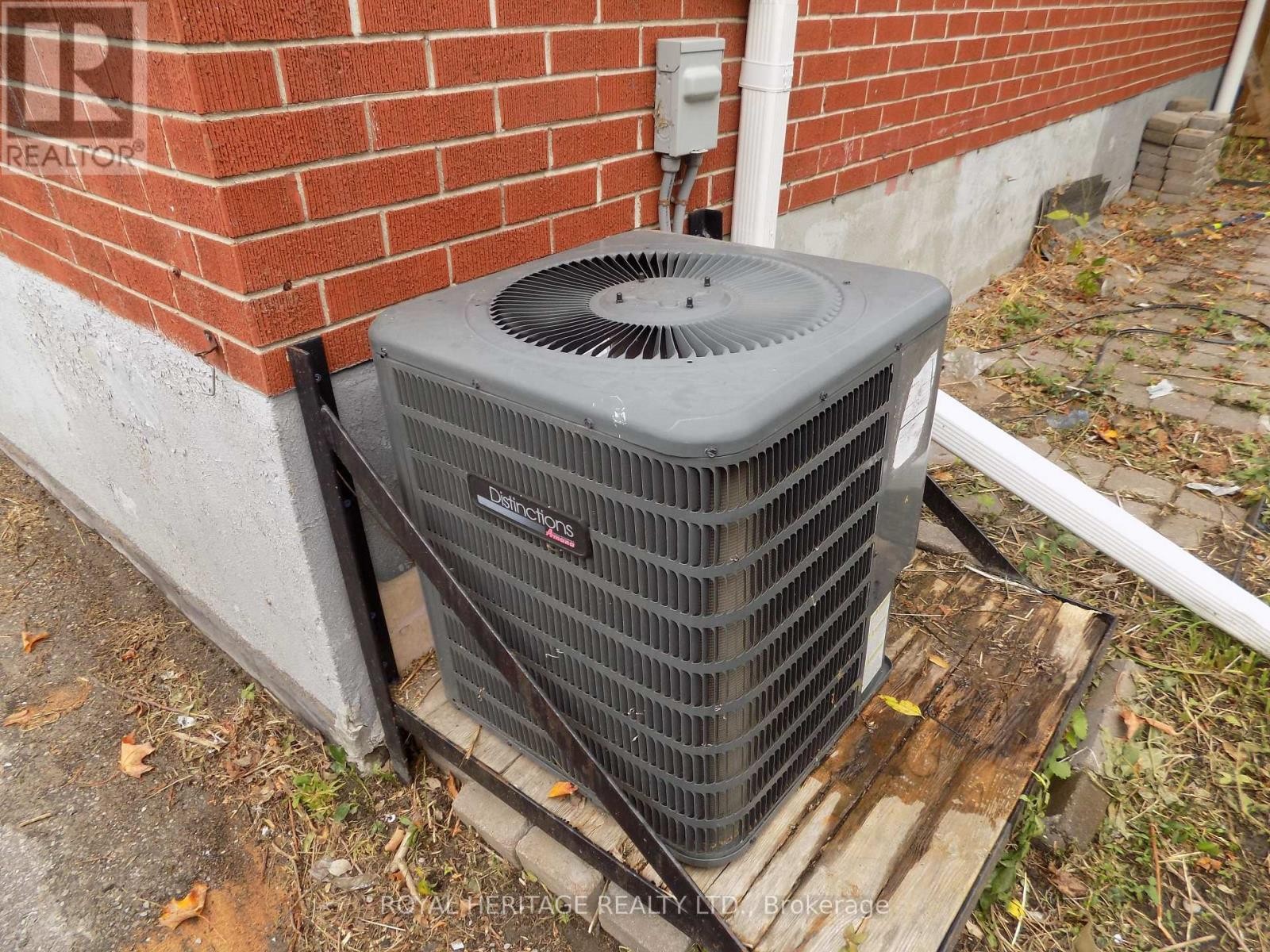 












535 MONTRAVE AVENUE

,
Oshawa (Vanier),




Ontario
L1J4S8

