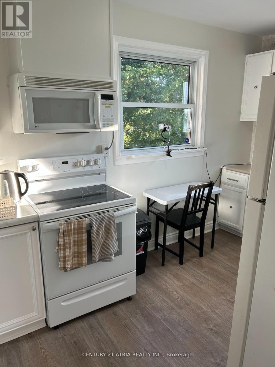 












417 BLOOR STREET E

,
Oshawa (Farewell),




Ontario
L1H3M9

