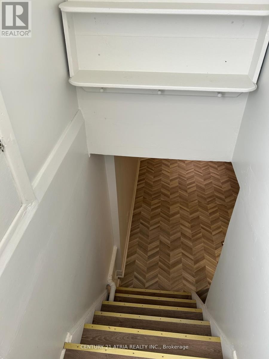 












417 BLOOR STREET E

,
Oshawa (Farewell),




Ontario
L1H3M9

