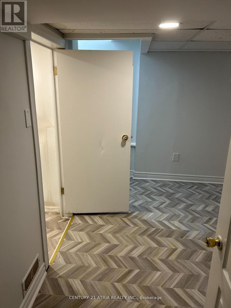 












417 BLOOR STREET E

,
Oshawa (Farewell),




Ontario
L1H3M9

