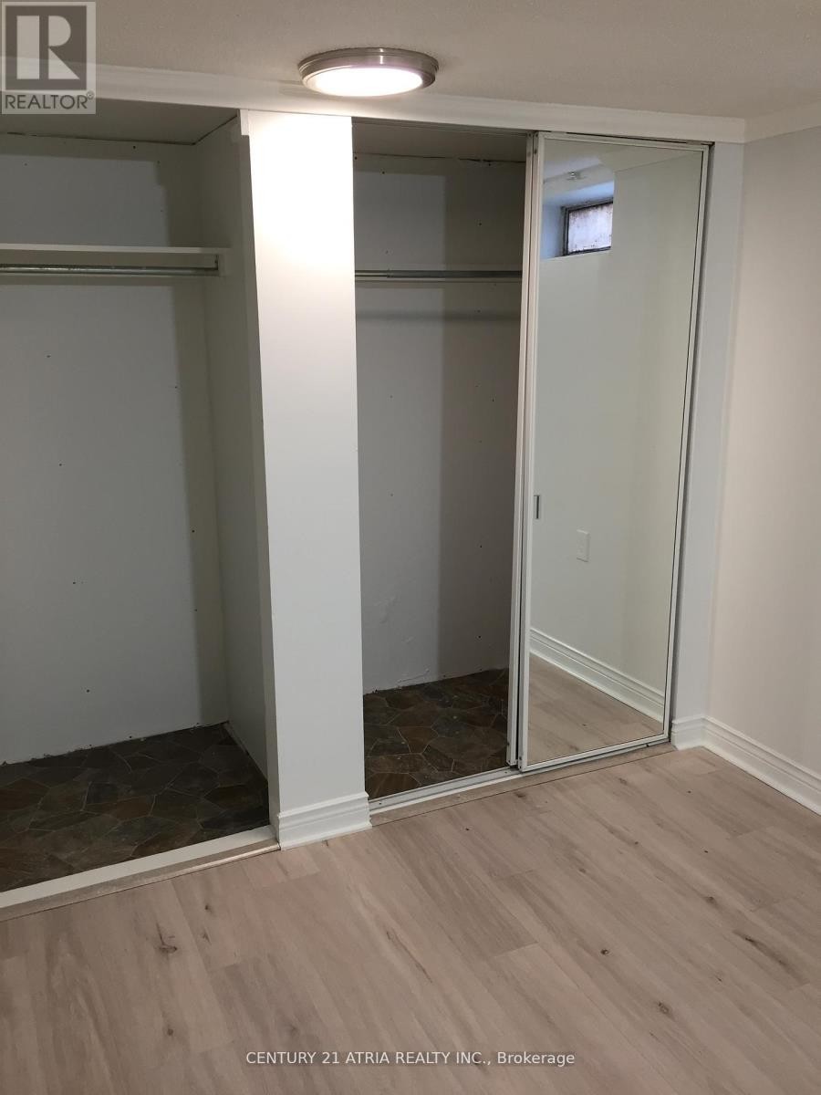 












417 BLOOR STREET E

,
Oshawa (Farewell),




Ontario
L1H3M9

