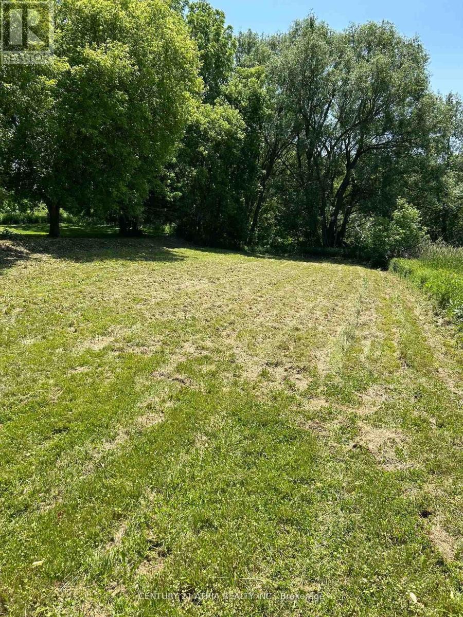 












417 BLOOR STREET E

,
Oshawa (Farewell),




Ontario
L1H3M9

