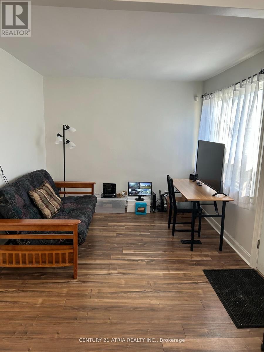 












417 BLOOR STREET E

,
Oshawa (Farewell),




Ontario
L1H3M9

