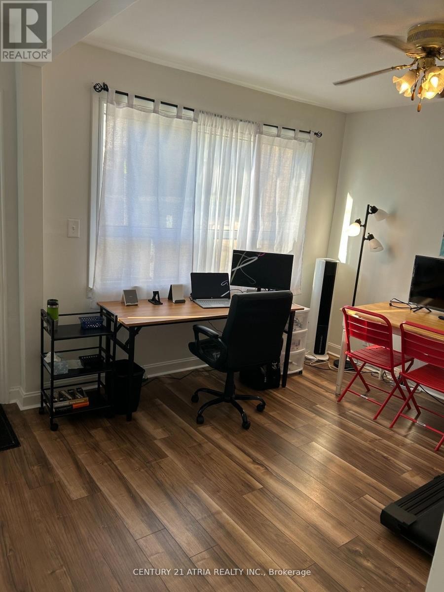 












417 BLOOR STREET E

,
Oshawa (Farewell),




Ontario
L1H3M9

