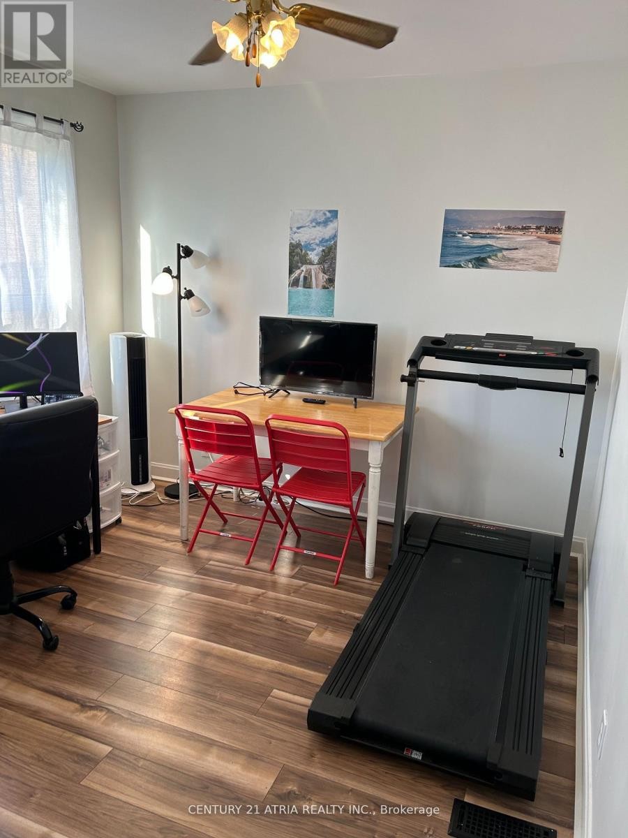 












417 BLOOR STREET E

,
Oshawa (Farewell),




Ontario
L1H3M9

