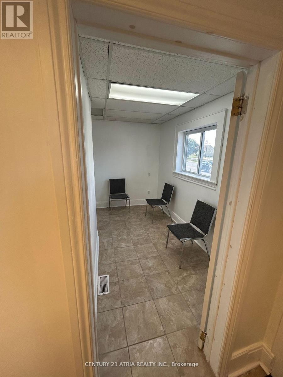 












41 BLOOR STREET E

,
Oshawa (Lakeview),




Ontario
L1H3L9

