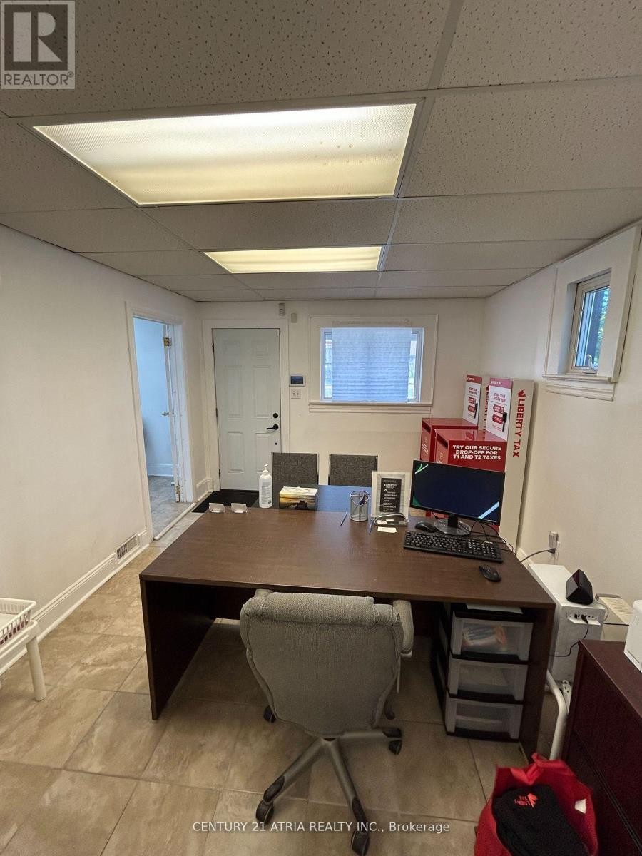 












41 BLOOR STREET E

,
Oshawa (Lakeview),




Ontario
L1H3L9

