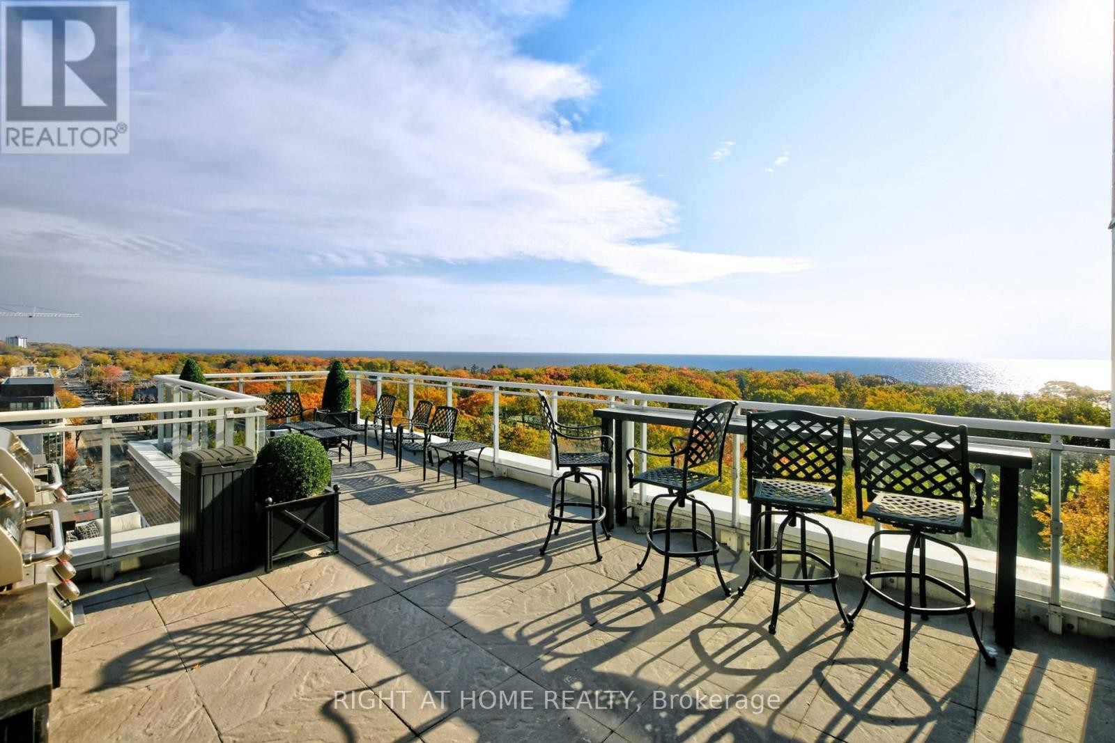 












TH03 - 1350 KINGSTON ROAD

,
Toronto (Birchcliffe-Cliffside),




Ontario
M1N0B7

