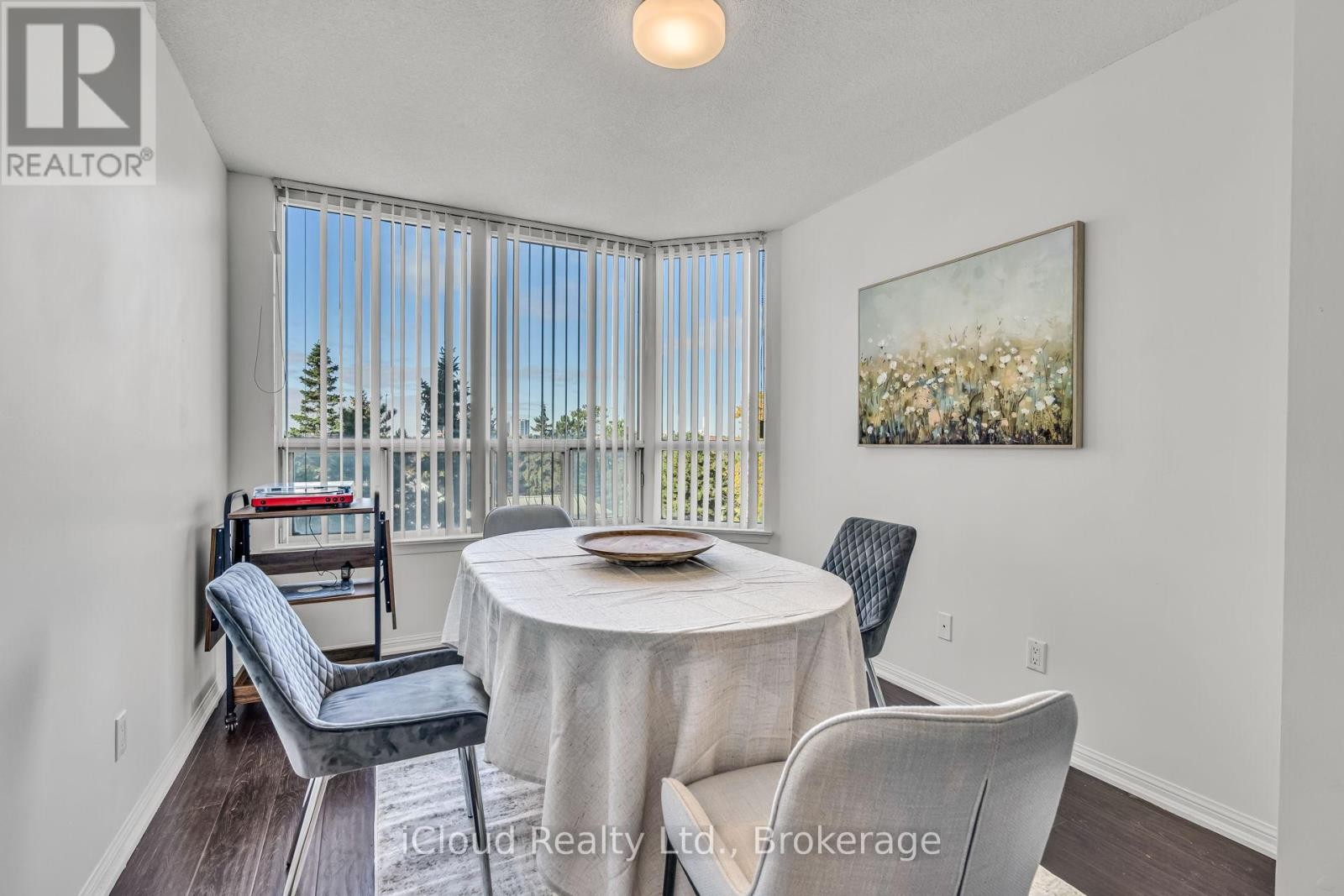 












611 - 88 CORPORATE DRIVE

,
Toronto (Woburn),




Ontario
M1H3G6

