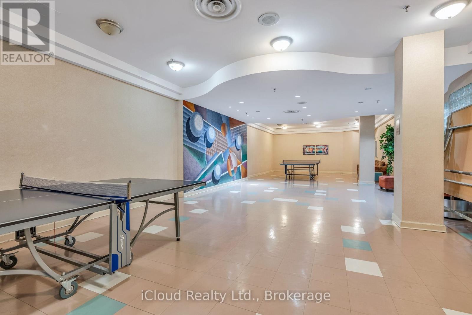 












611 - 88 CORPORATE DRIVE

,
Toronto (Woburn),




Ontario
M1H3G6

