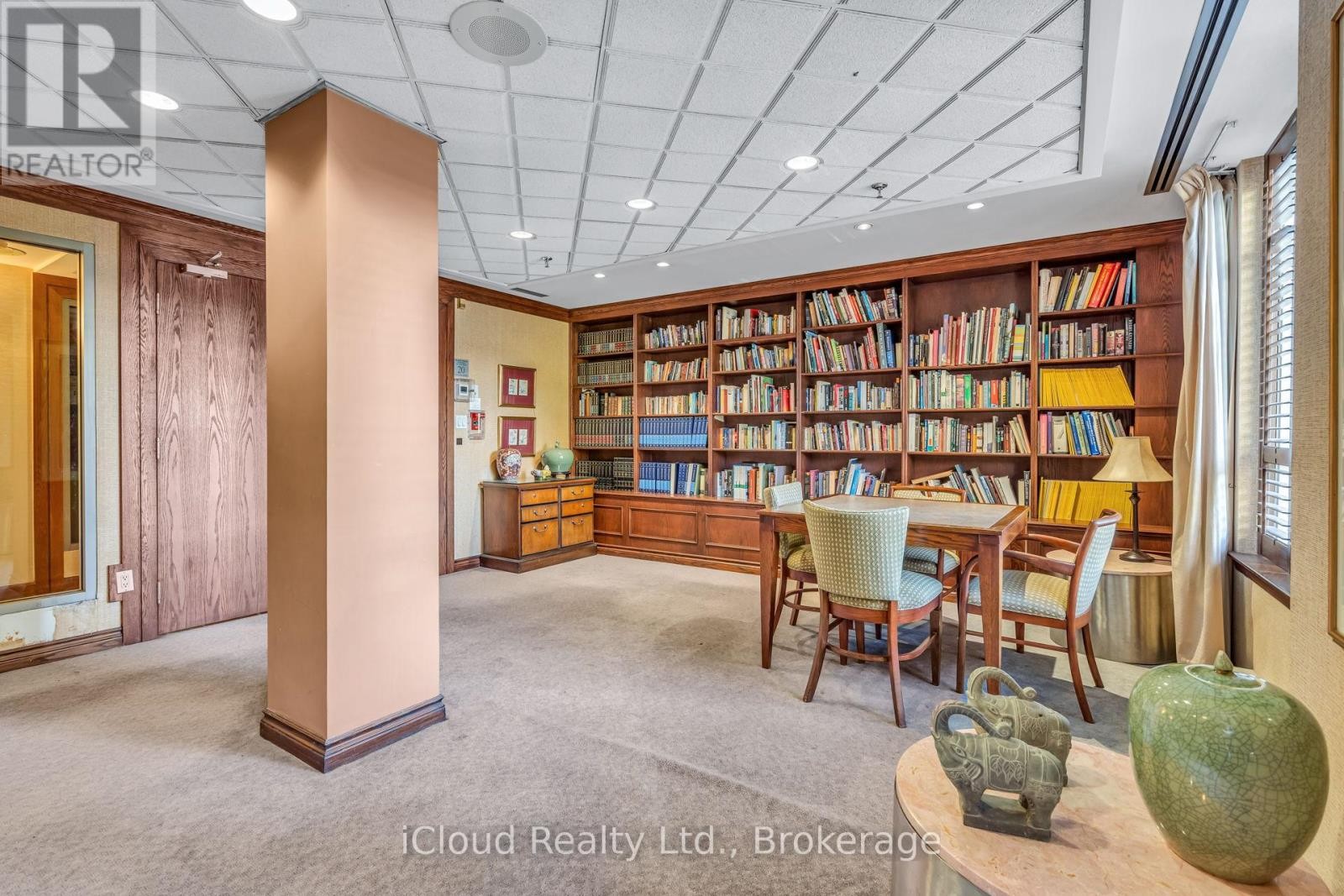 












611 - 88 CORPORATE DRIVE

,
Toronto (Woburn),




Ontario
M1H3G6

