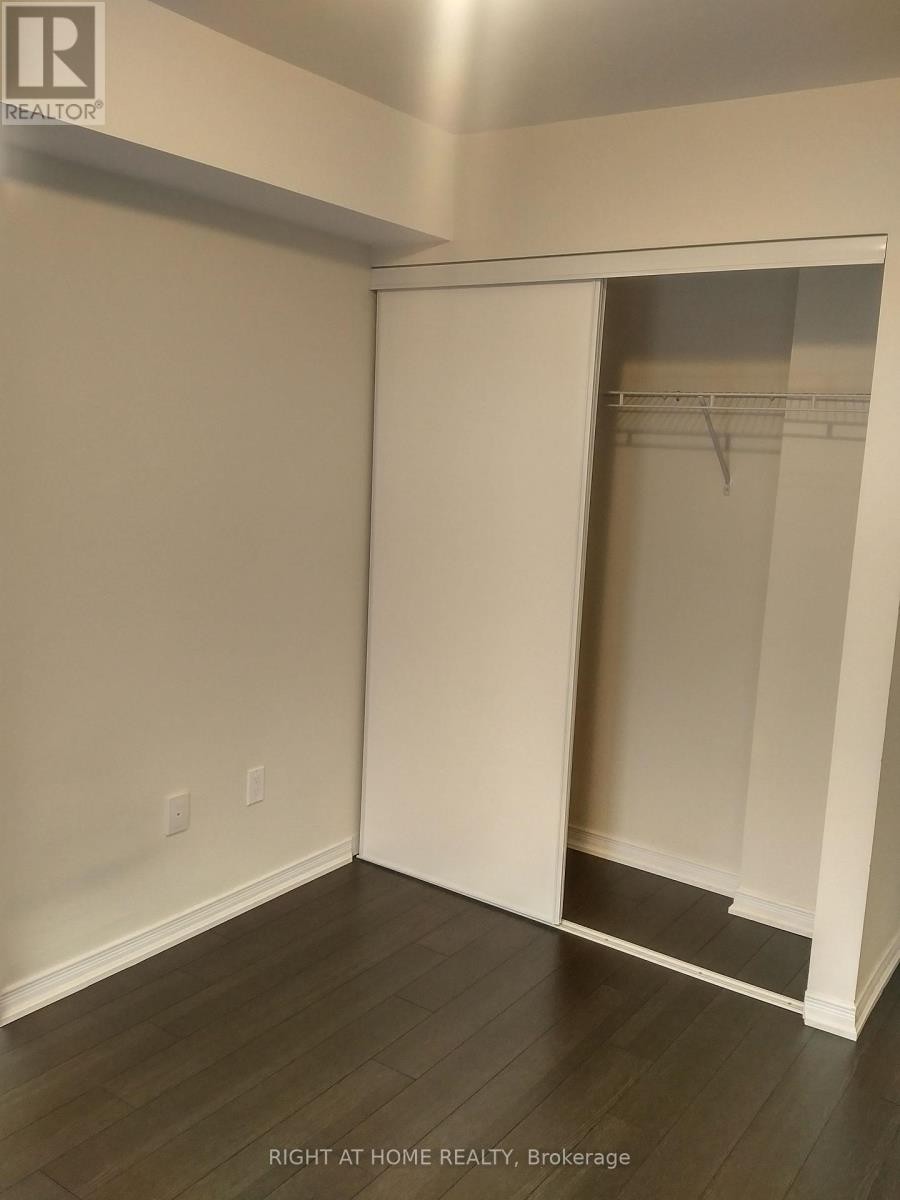 












309 - 80 ORCHID PLACE DRIVE

,
Toronto (Malvern),




Ontario
M1B2W1

