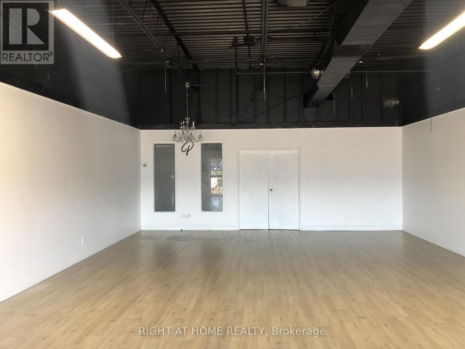 












629 KINGSTON ROAD

,
Pickering (Woodlands),




Ontario
L1V3N7

