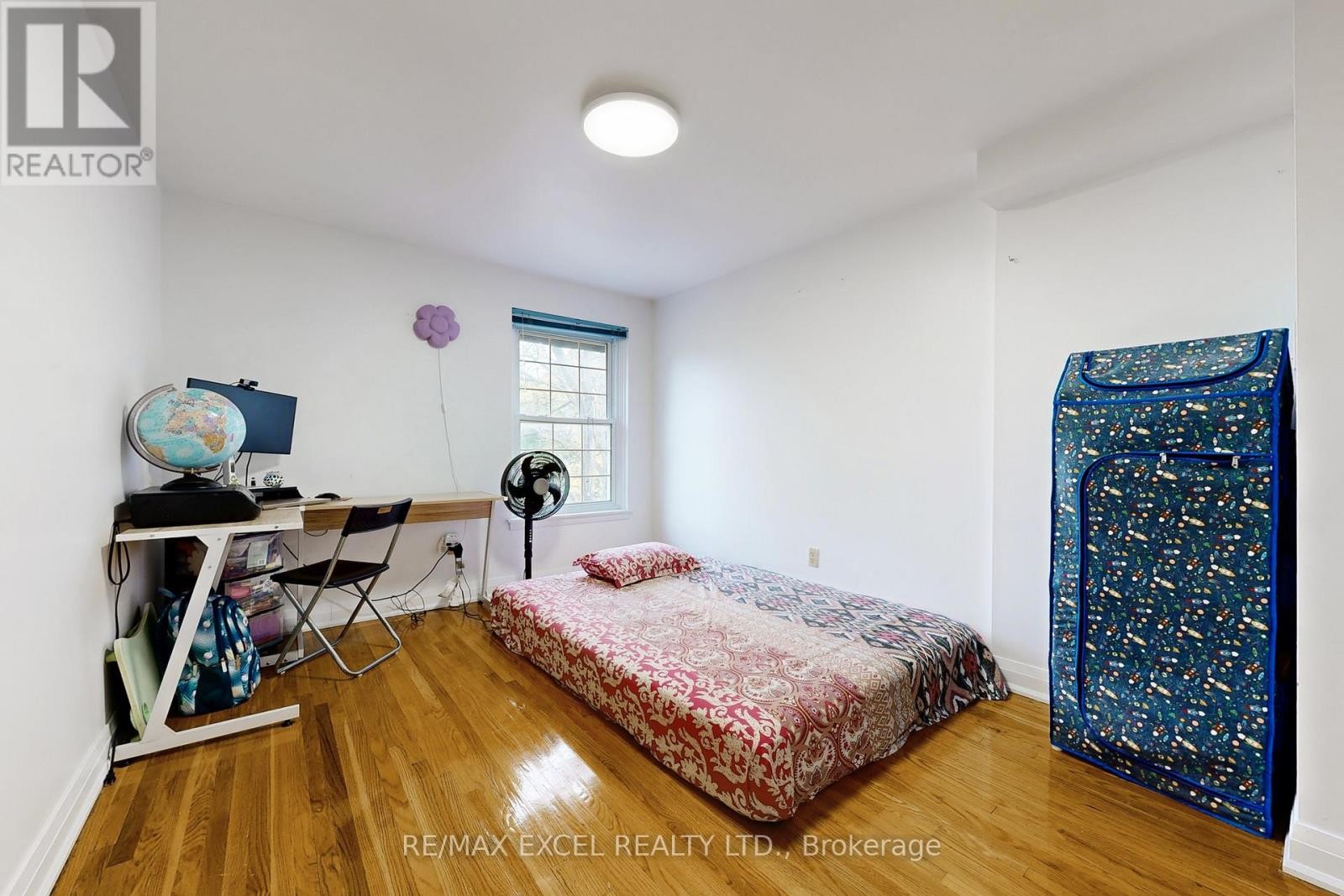 












10 CROCKAMHILL DRIVE

,
Toronto (Agincourt North),




Ontario
M1S3H1

