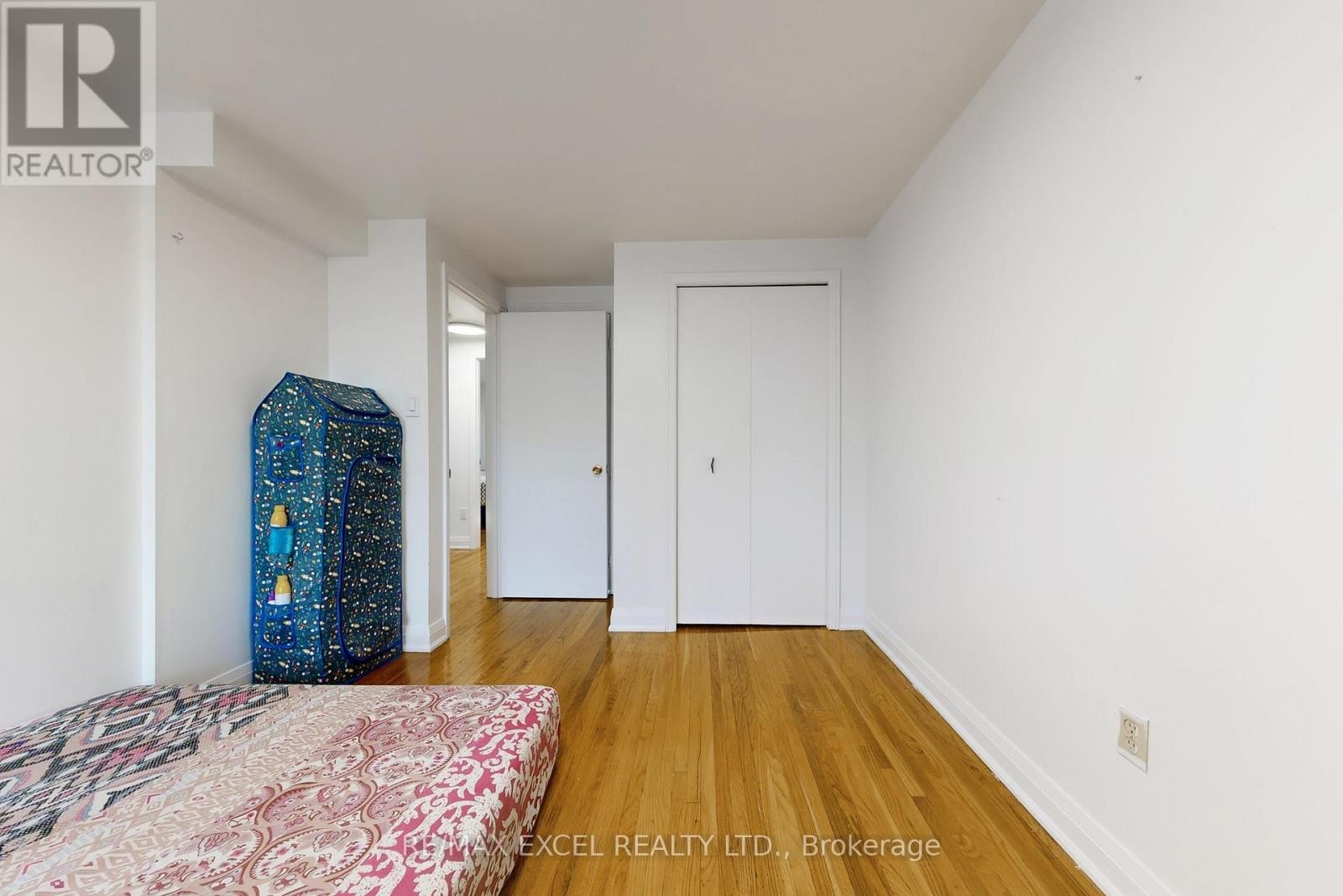 












10 CROCKAMHILL DRIVE

,
Toronto (Agincourt North),




Ontario
M1S3H1

