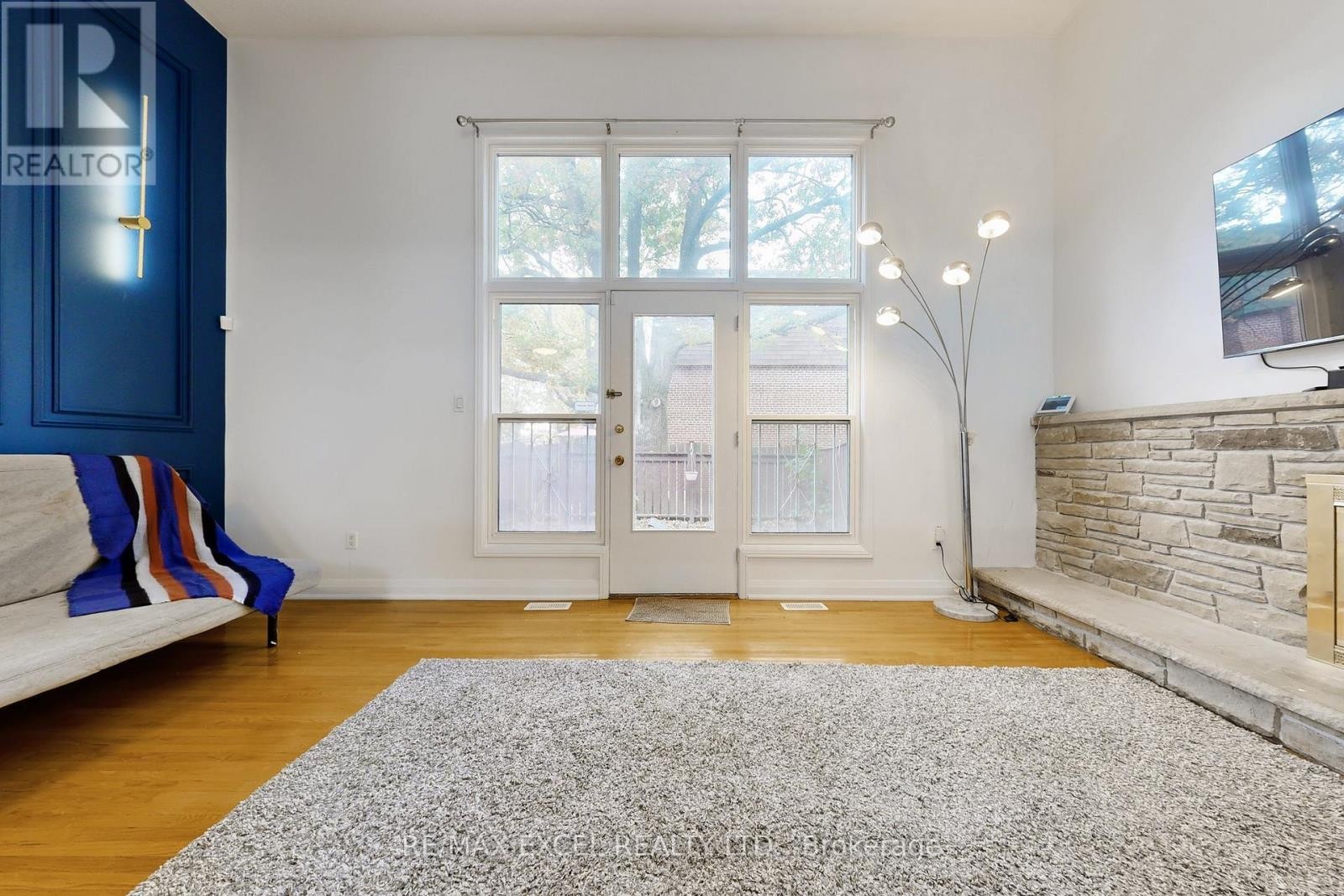 












10 CROCKAMHILL DRIVE

,
Toronto (Agincourt North),




Ontario
M1S3H1

