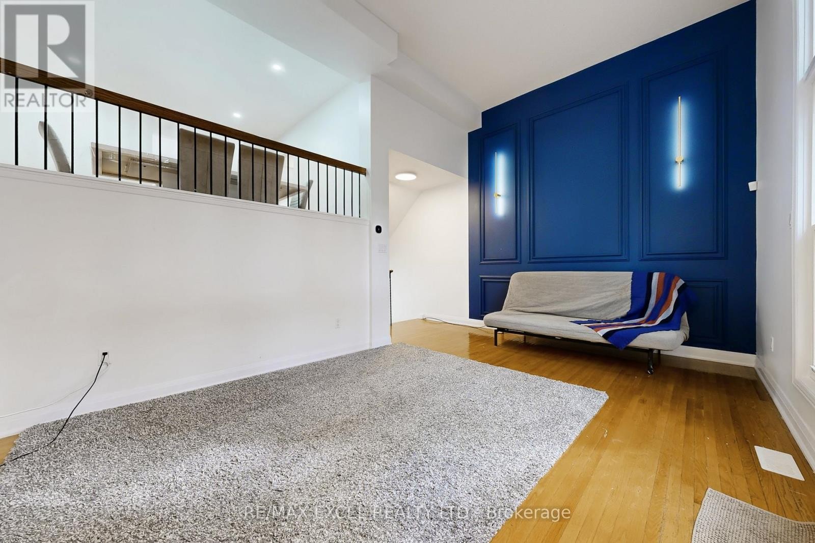 












10 CROCKAMHILL DRIVE

,
Toronto (Agincourt North),




Ontario
M1S3H1

