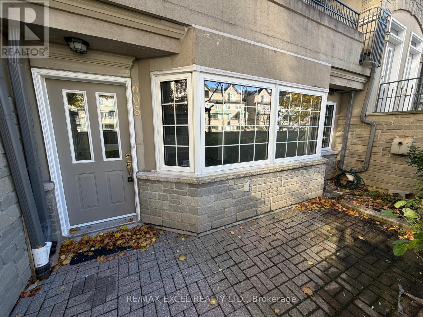 












608 - 188 BONIS AVENUE

,
Toronto (Tam O'Shanter-Sullivan),




Ontario
M1T3W1

