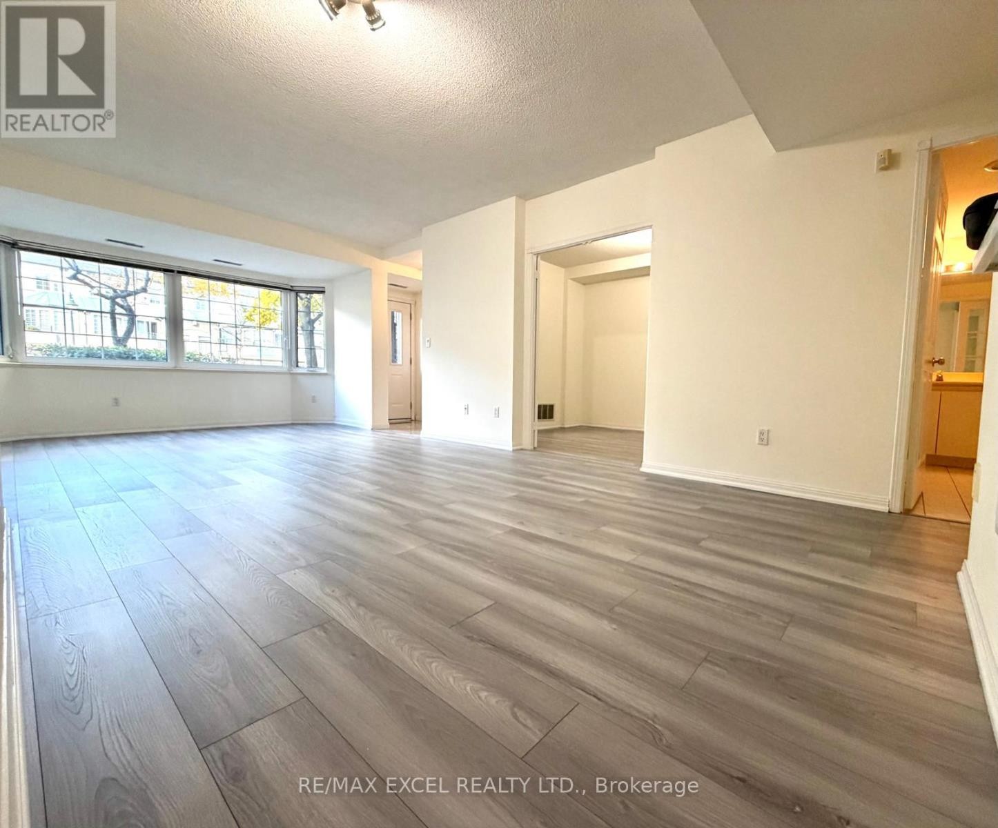 












608 - 188 BONIS AVENUE

,
Toronto (Tam O'Shanter-Sullivan),




Ontario
M1T3W1

