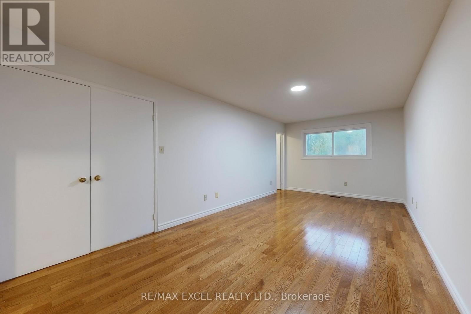 












53 SANWOOD BOULEVARD

,
Toronto (Steeles),




Ontario
M1V3L6

