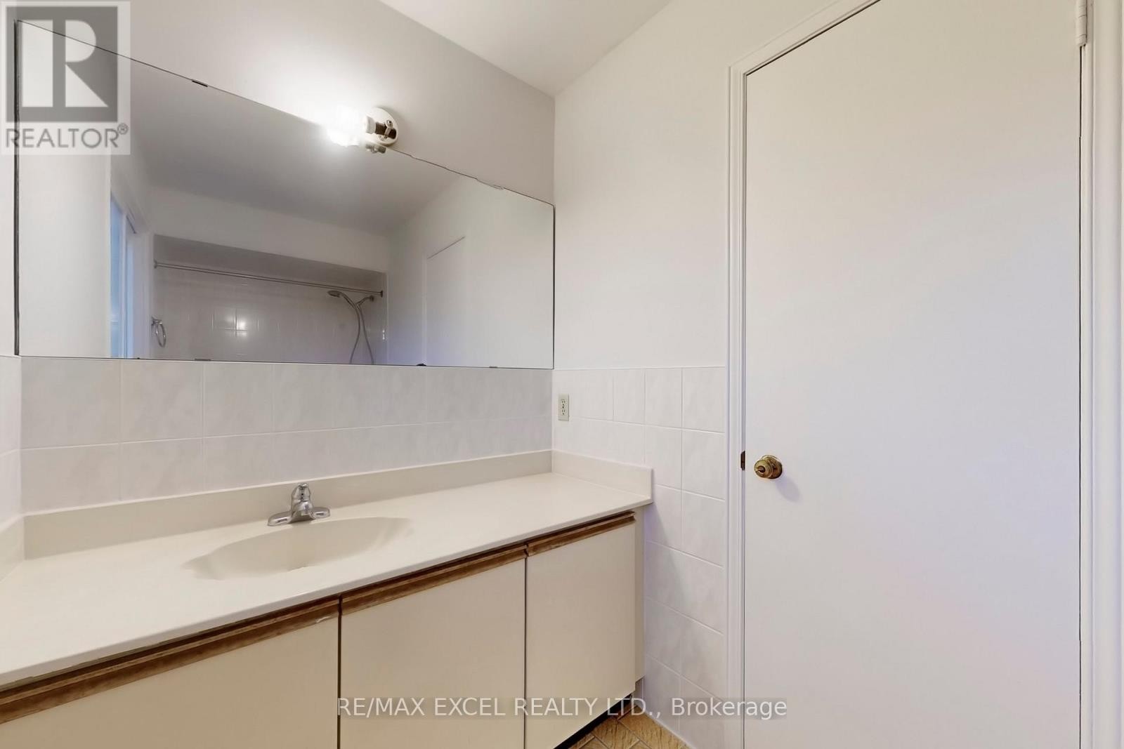 












53 SANWOOD BOULEVARD

,
Toronto (Steeles),




Ontario
M1V3L6

