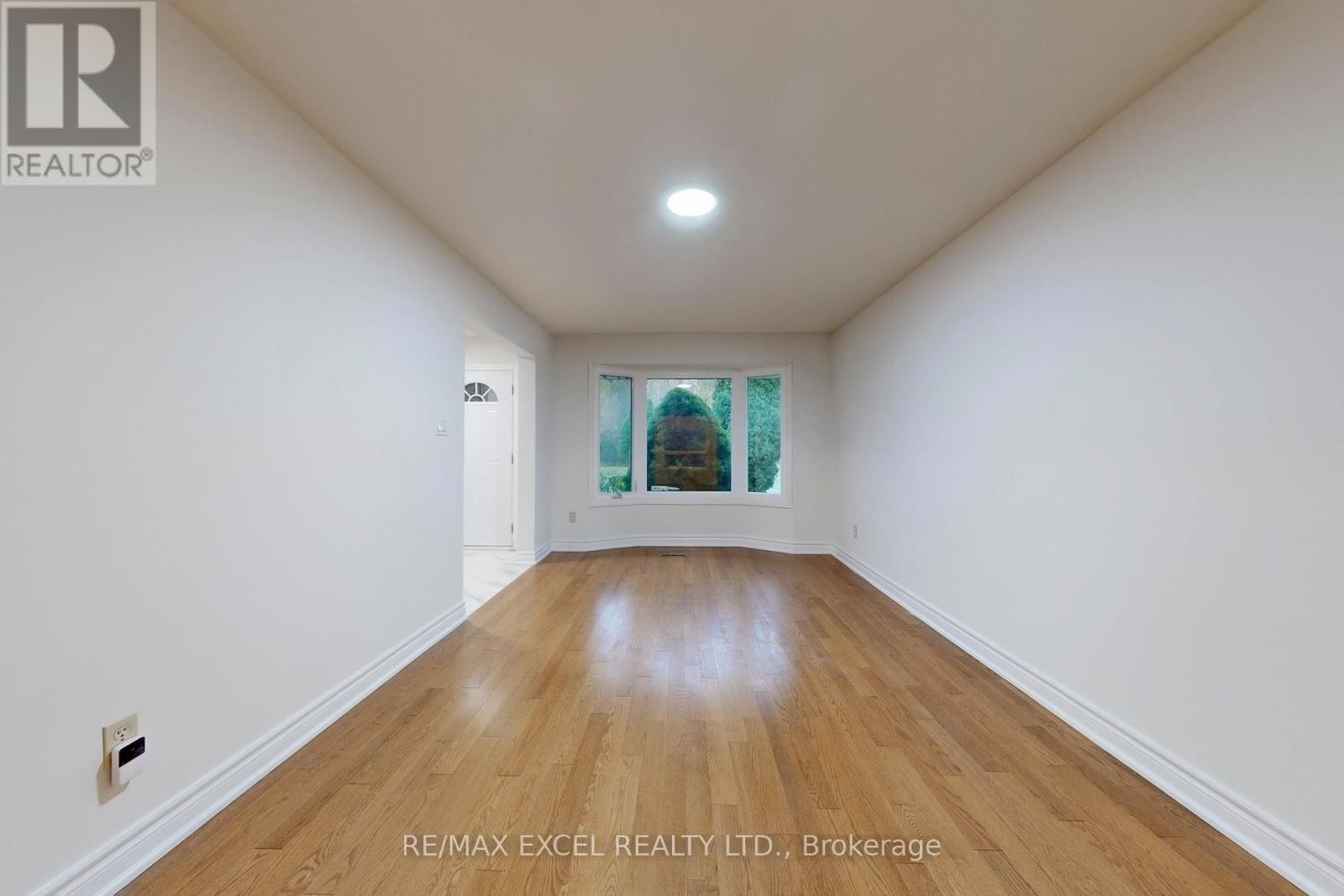 












53 SANWOOD BOULEVARD

,
Toronto (Steeles),




Ontario
M1V3L6

