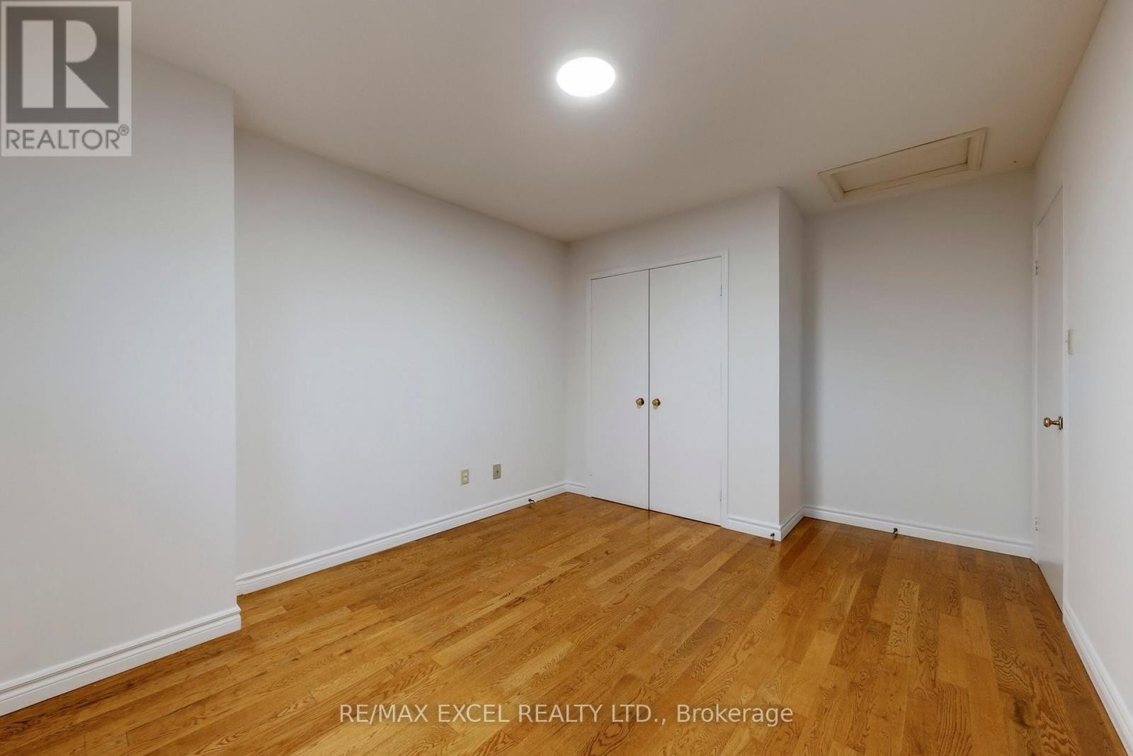 












53 SANWOOD BOULEVARD

,
Toronto (Steeles),




Ontario
M1V3L6

