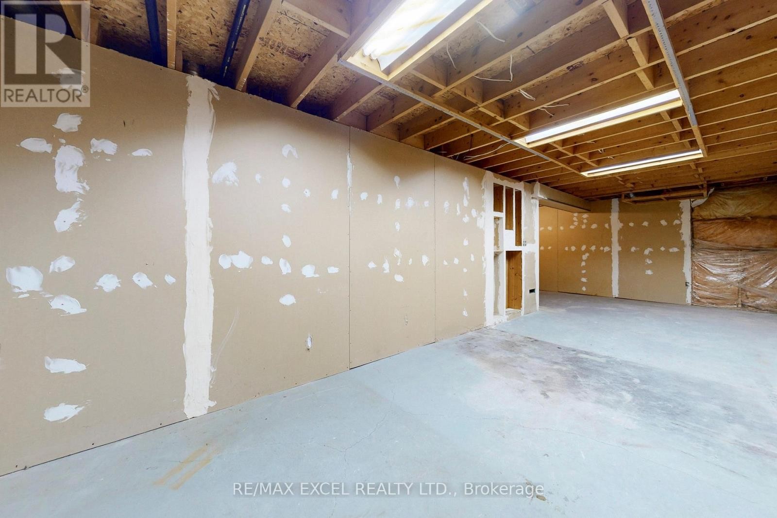 












53 SANWOOD BOULEVARD

,
Toronto (Steeles),




Ontario
M1V3L6

