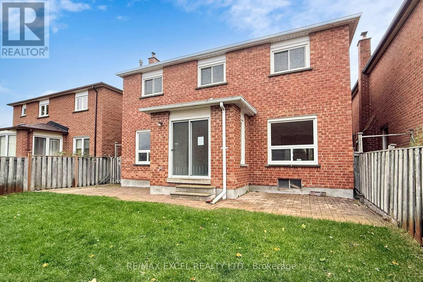 












53 SANWOOD BOULEVARD

,
Toronto (Steeles),




Ontario
M1V3L6

