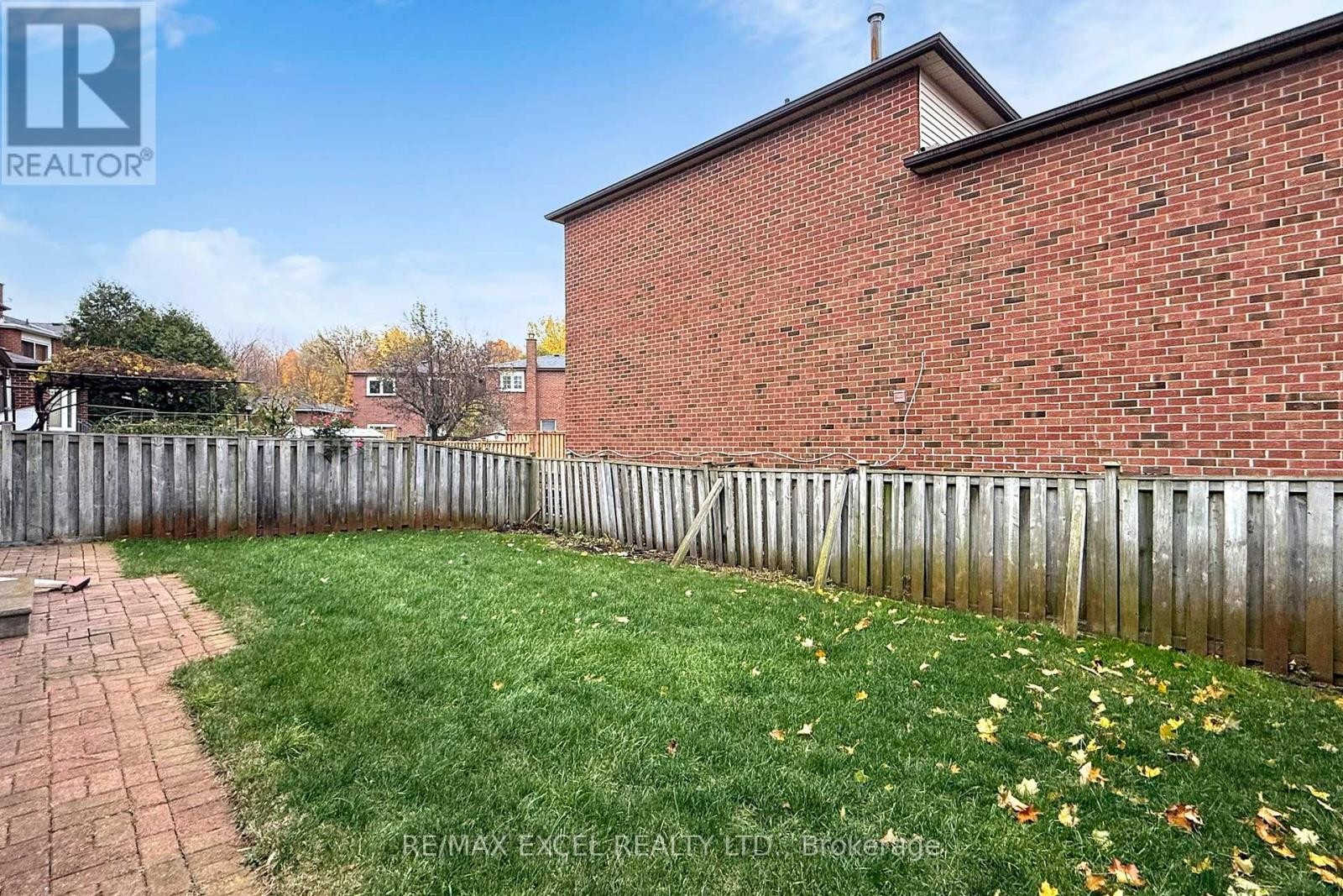 












53 SANWOOD BOULEVARD

,
Toronto (Steeles),




Ontario
M1V3L6

